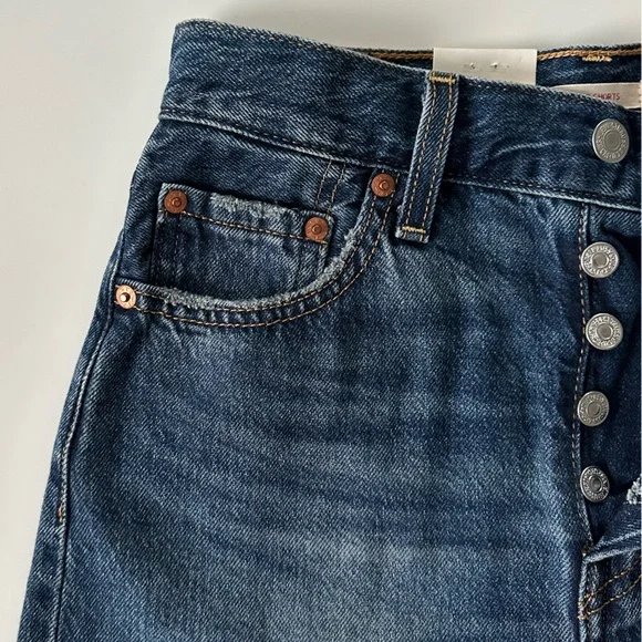 Levi's Ribcage Short Size 25 NWT - Picture 6 of 13